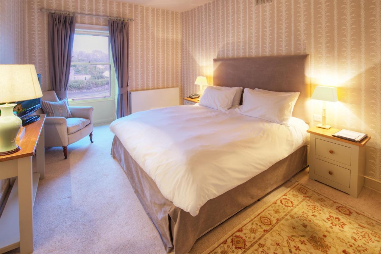 Collingwood Arms Hotel Cornhill on Tweed Δωμάτιο φωτογραφία